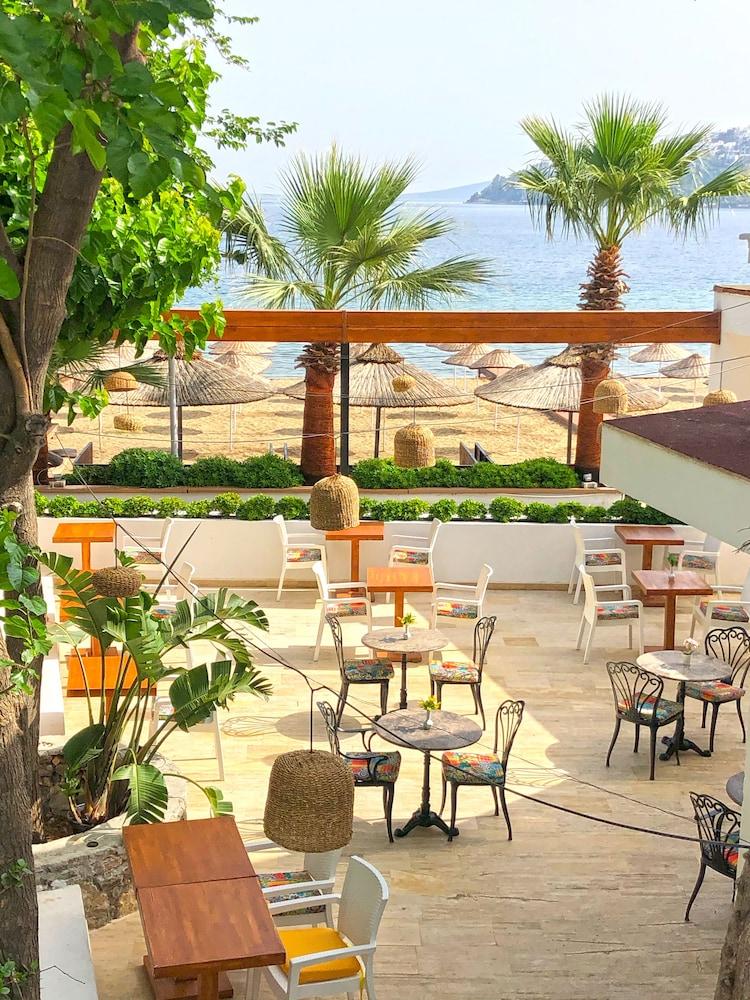 Butikhan Hotel グンドーガン エクステリア 写真
