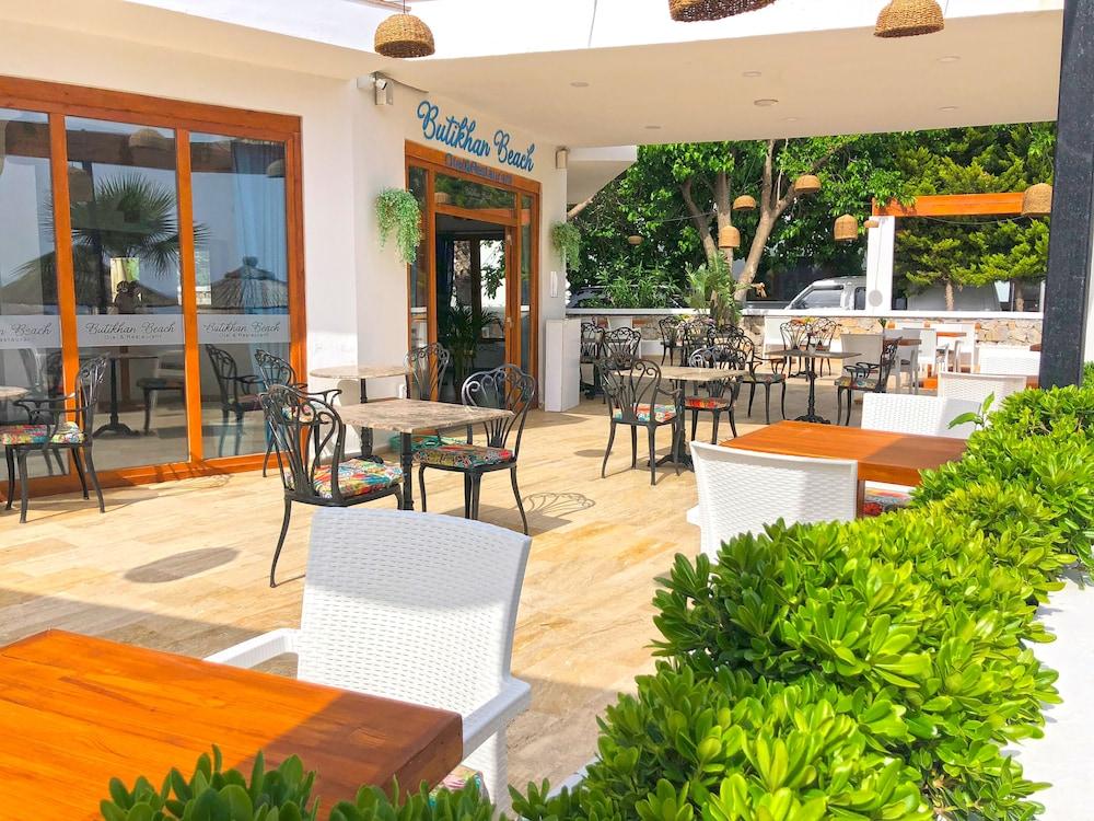 Butikhan Hotel グンドーガン エクステリア 写真