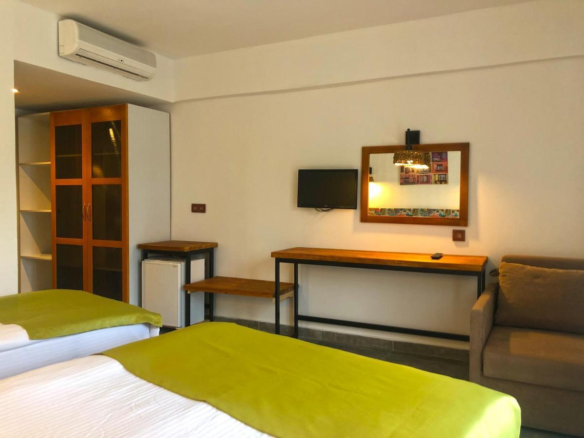 Butikhan Hotel グンドーガン エクステリア 写真